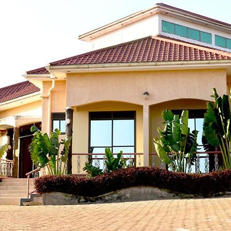 Great Wolf Hotel Entebbe Eksteriør bilde