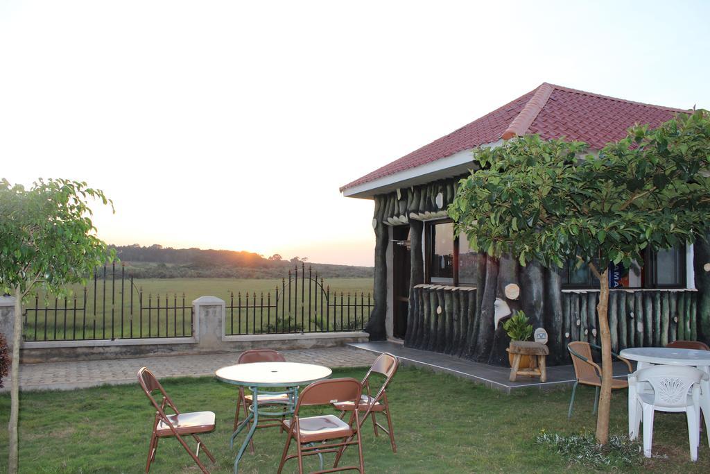 Great Wolf Hotel Entebbe Eksteriør bilde