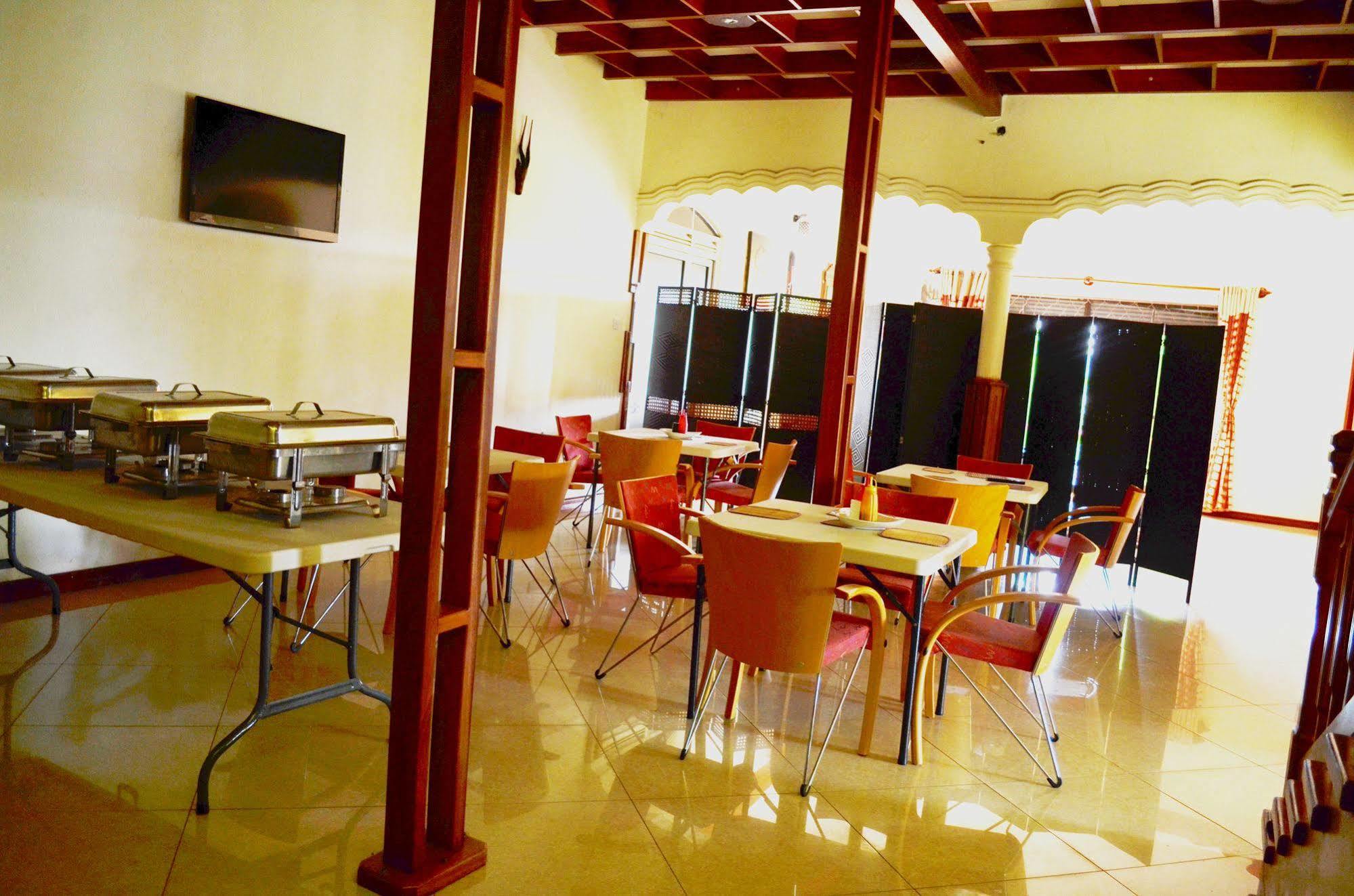 Great Wolf Hotel Entebbe Eksteriør bilde